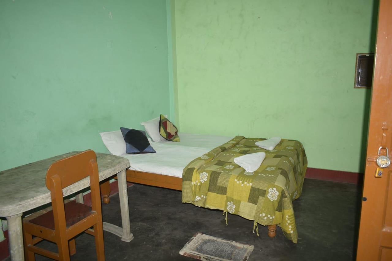 Family Guest House Varanasi Exterior photo